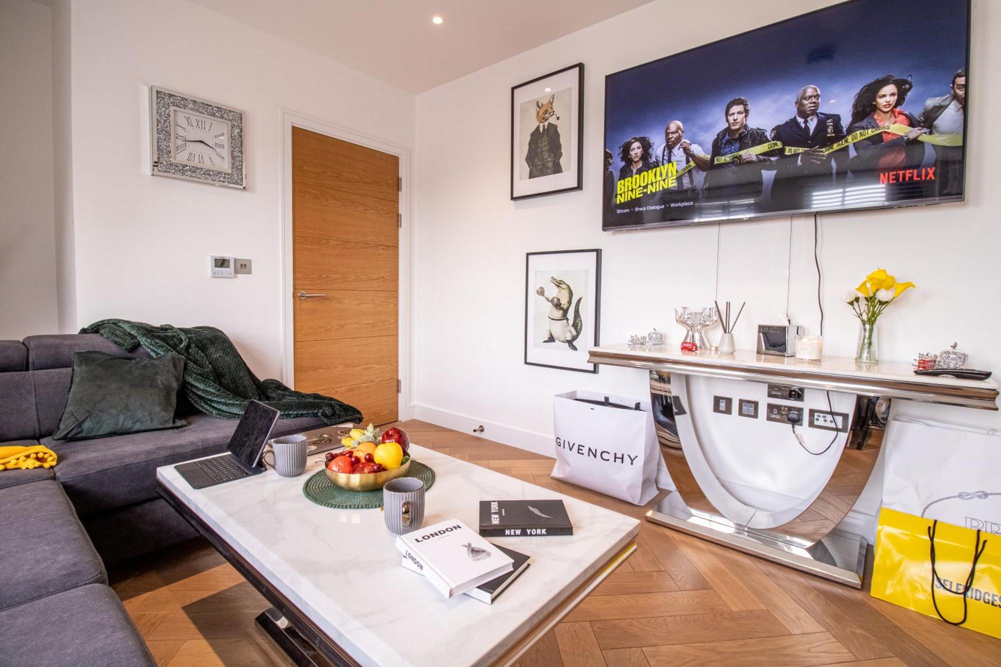 Luxurious 1-Bedroom Penthouse In Marble Arch 71 London Eksteriør billede
