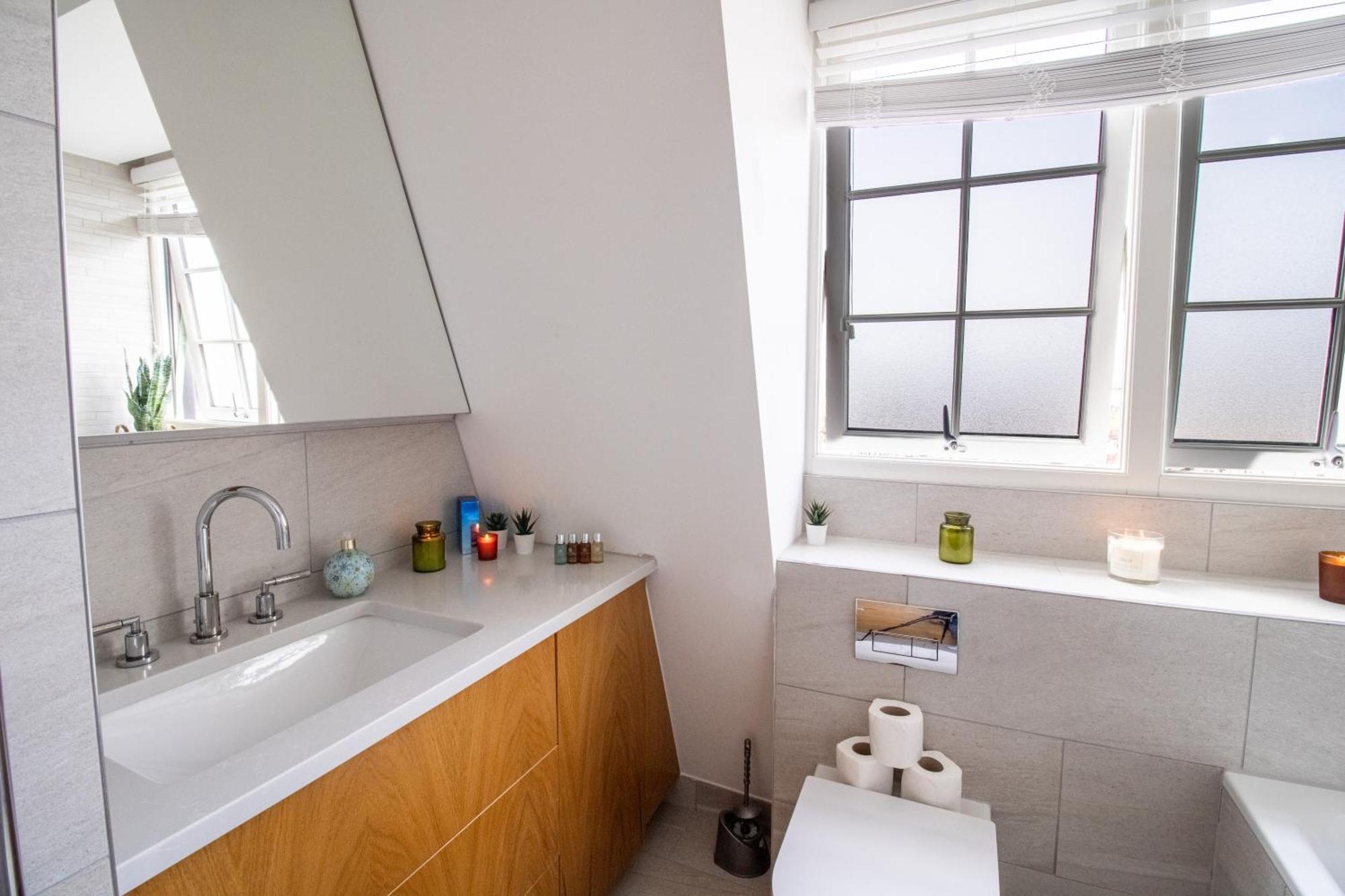 Luxurious 1-Bedroom Penthouse In Marble Arch 71 London Eksteriør billede