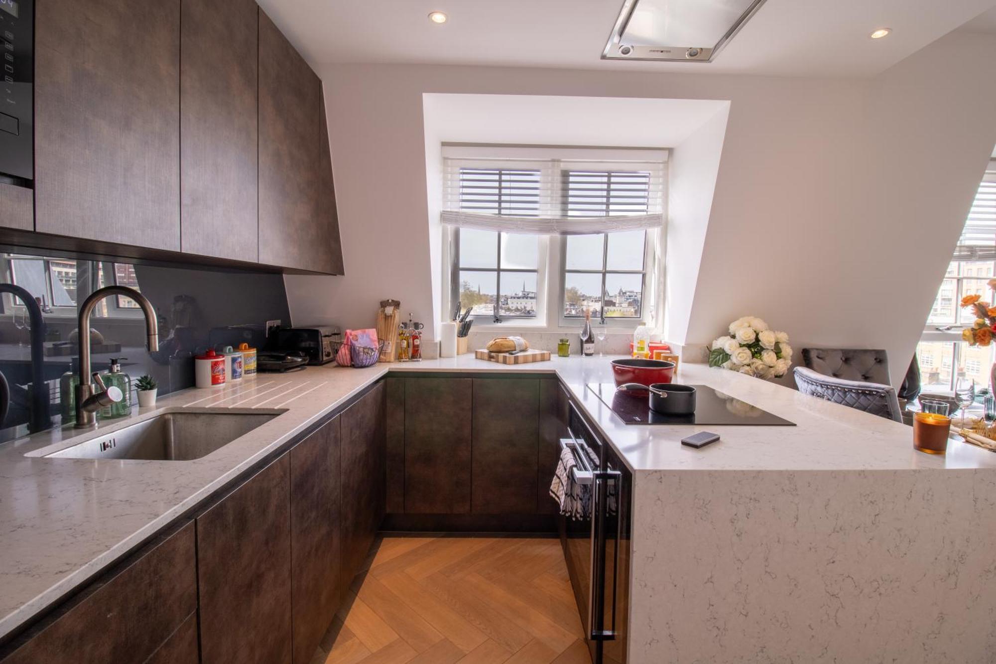 Luxurious 1-Bedroom Penthouse In Marble Arch 71 London Eksteriør billede