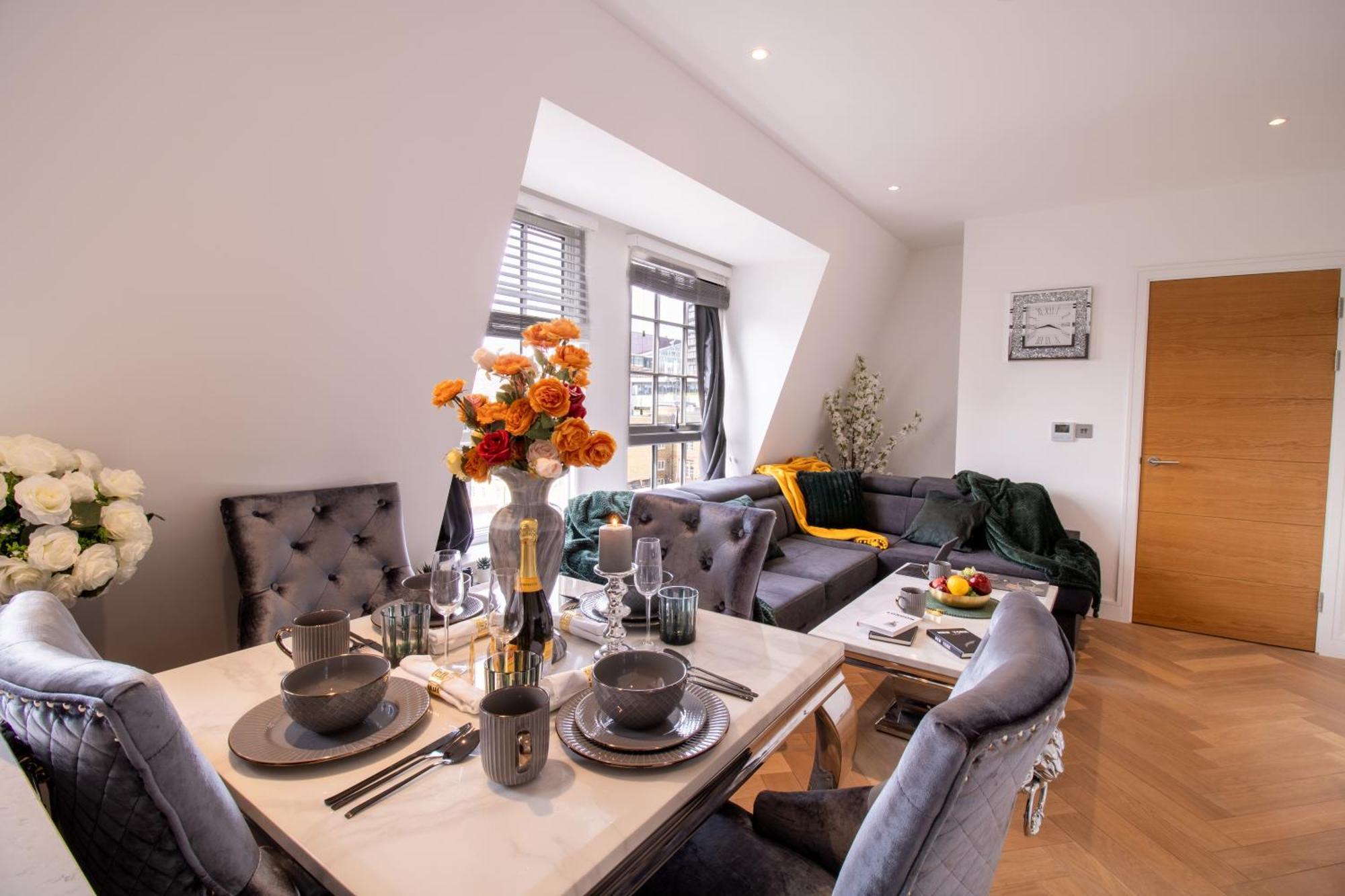Luxurious 1-Bedroom Penthouse In Marble Arch 71 London Eksteriør billede