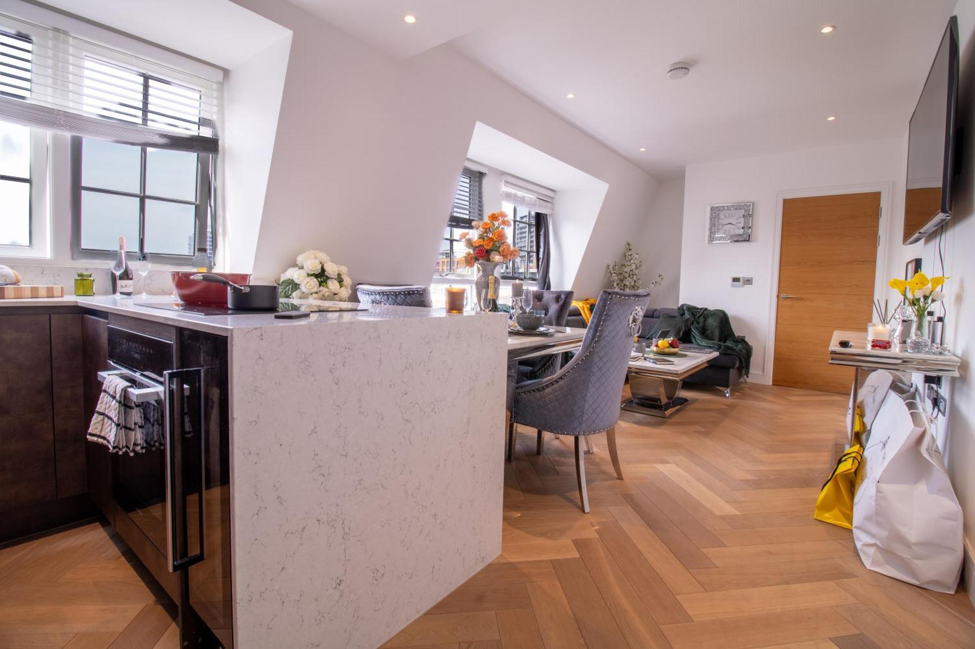 Luxurious 1-Bedroom Penthouse In Marble Arch 71 London Eksteriør billede