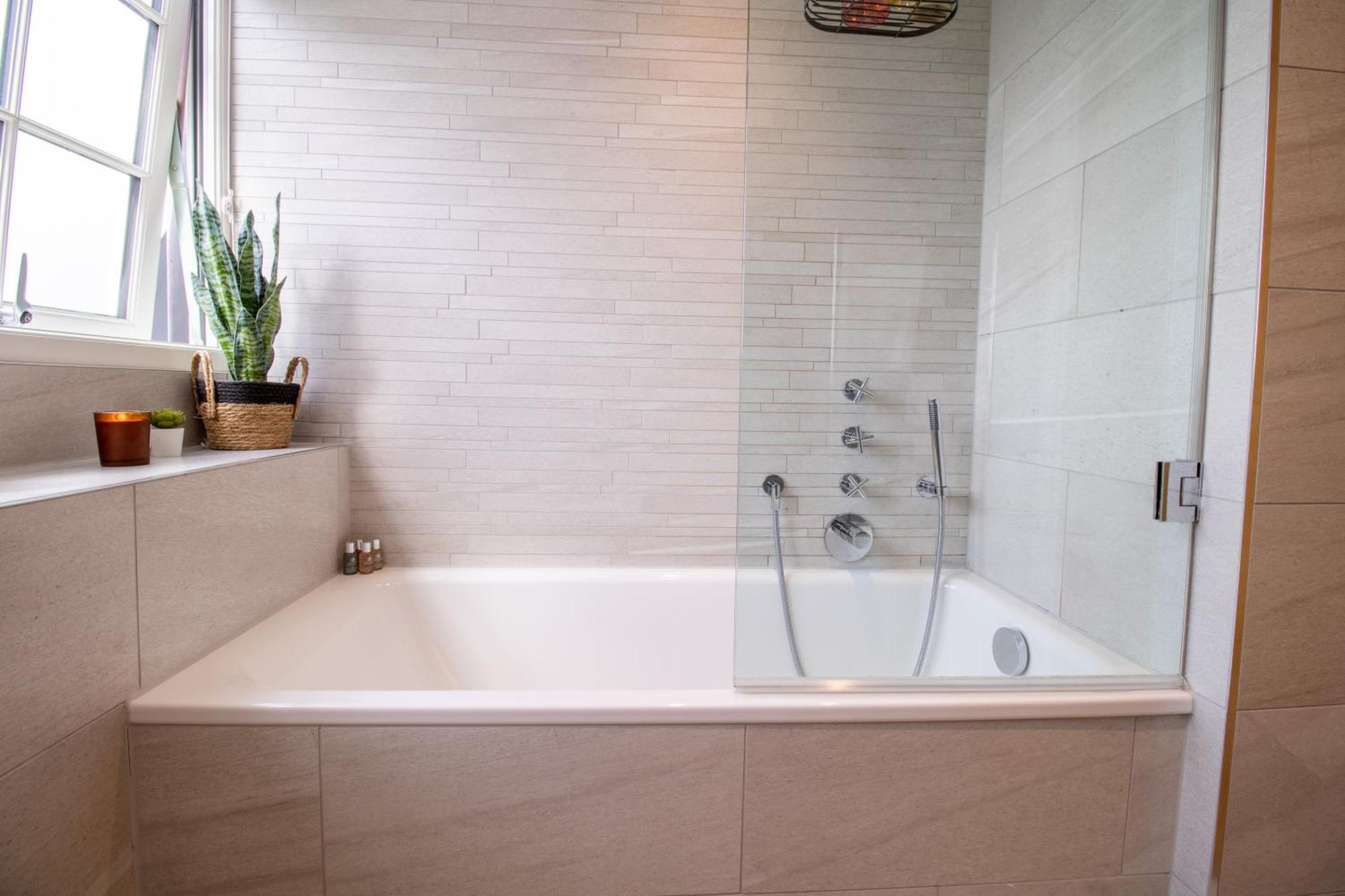 Luxurious 1-Bedroom Penthouse In Marble Arch 71 London Eksteriør billede