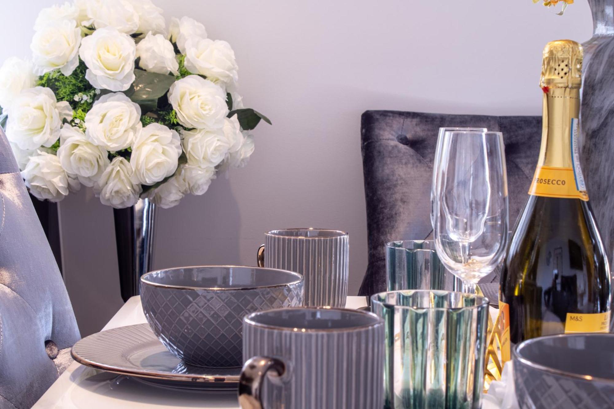 Luxurious 1-Bedroom Penthouse In Marble Arch 71 London Eksteriør billede